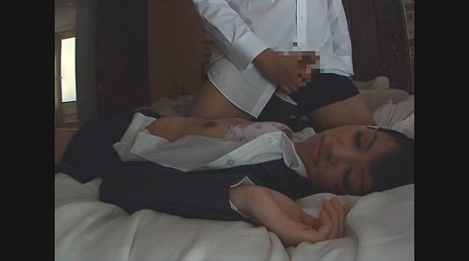 無言の淫惑 飲み会でつぶれた同僚 4 ※サンプル動画あり